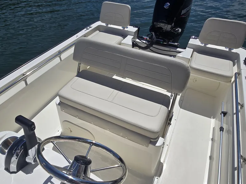 Slide: The Image of Boston Whaler 170 Montauk 2027 - 11