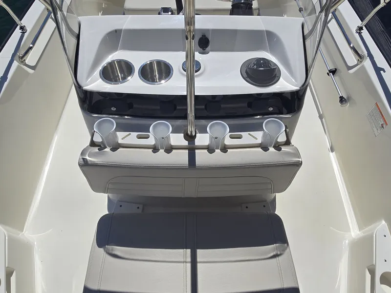 Slide: The Image of Boston Whaler 170 Montauk 2027 - 21