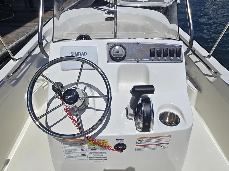 Slide: The Image of Boston Whaler 170 Montauk 2027 - 13