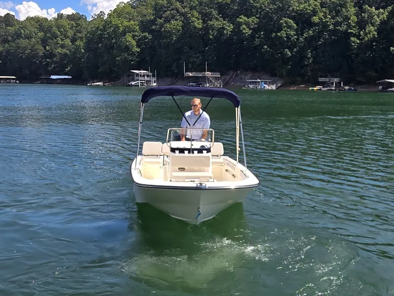 Slide: The Image of Boston Whaler 170 Montauk 2027 - 2