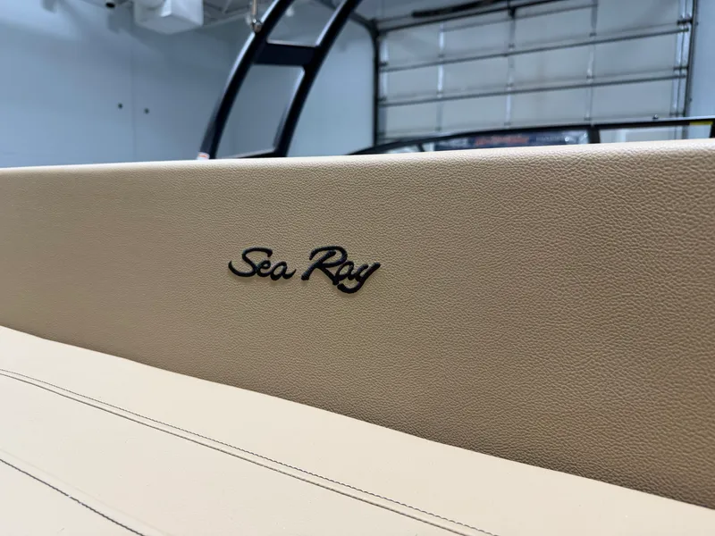 Slide: The Image of Sea Ray SPX 210 2027 - 10