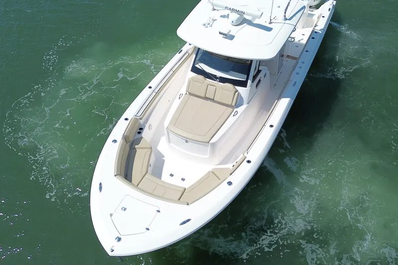 Slide: The Image of Pursuit S 368 SPORT 2019 - 9