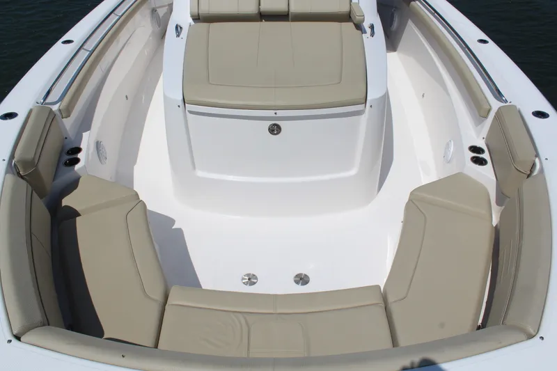 Slide: The Image of Pursuit S 368 SPORT 2019 - 25