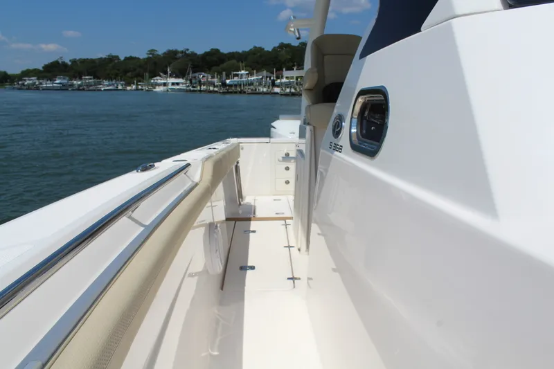 Slide: The Image of Pursuit S 368 SPORT 2019 - 29