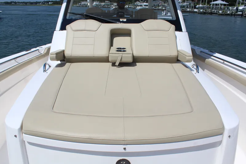 Slide: The Image of Pursuit S 368 SPORT 2019 - 27
