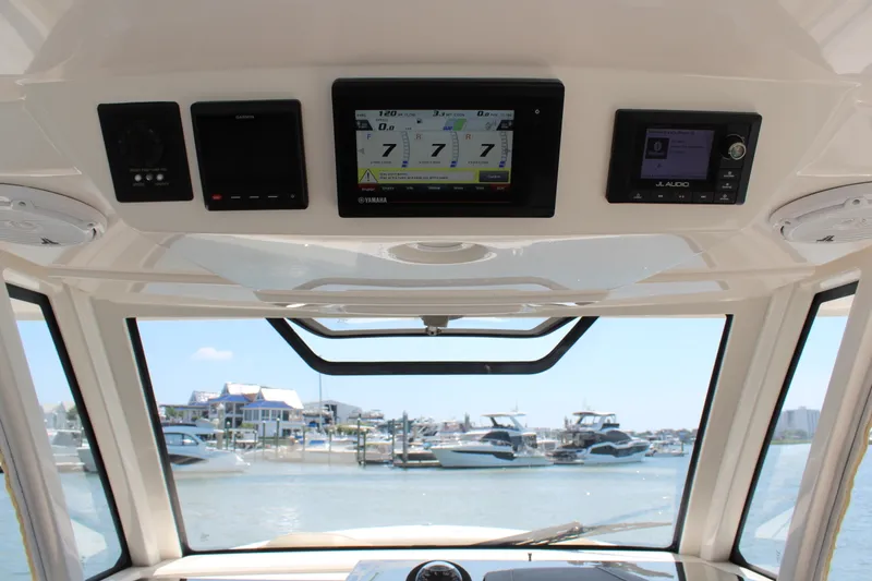 Slide: The Image of Pursuit S 368 SPORT 2019 - 38