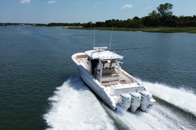 Slide: The Image of Pursuit S 368 SPORT 2019 - 3