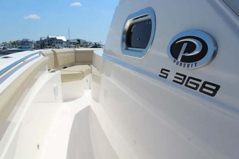 Slide: The Image of Pursuit S 368 SPORT 2019 - 23