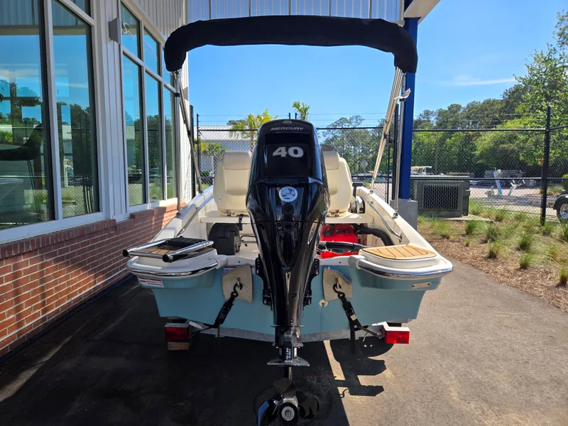 Slide: The Image of Boston Whaler 130 Super Sport 2026 - 3