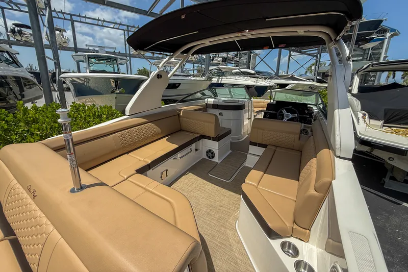Slide: The Image of Sea Ray 270 SDX-OB 2019 - 5