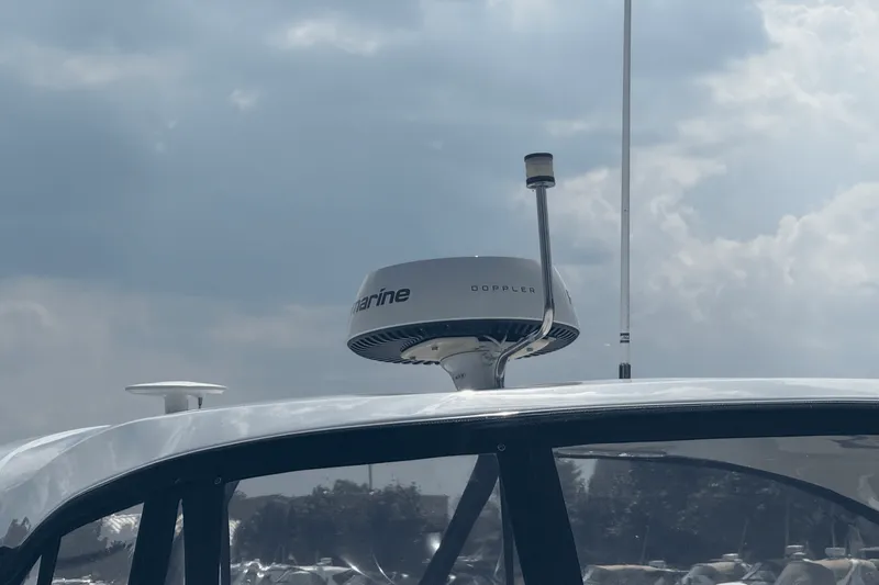 Slide: The Image of Rinker 360 EXPRESS 2015 - 11