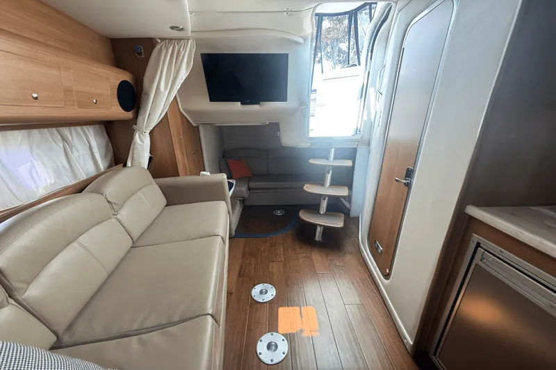 Slide: The Image of Rinker 360 EXPRESS 2015 - 26