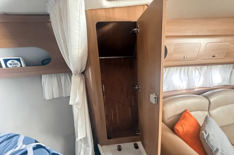 Slide: The Image of Rinker 360 EXPRESS 2015 - 27