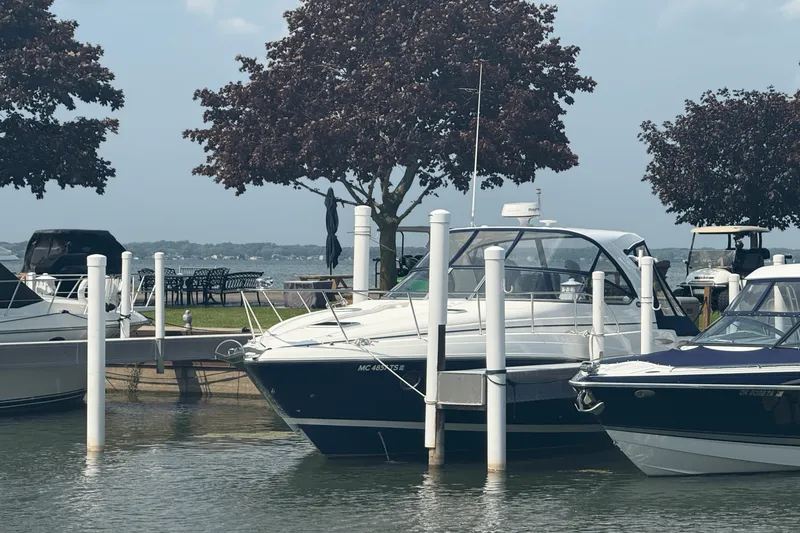 Slide: The Image of Rinker 360 EXPRESS 2015 - 5