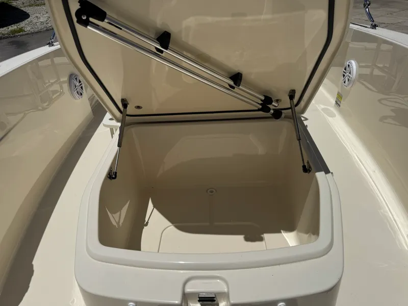 Slide: The Image of Scout 188 Sportfish 2027 - 15