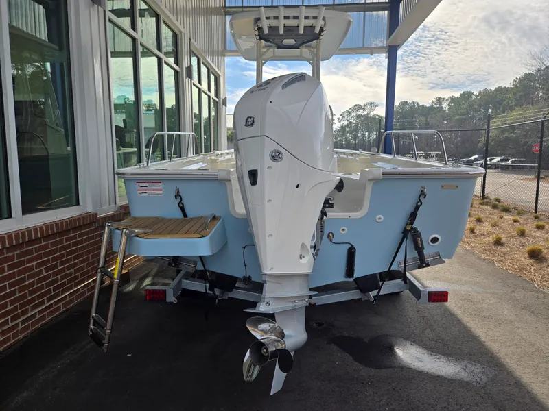 Slide: The Image of Boston Whaler 210 Montauk 2026 - 1