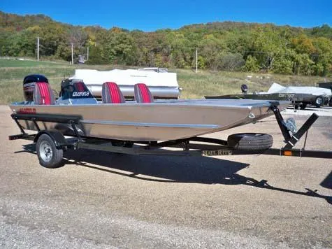 Slide: The Image of Alweld 1652 Jet Boat 2026 - 2