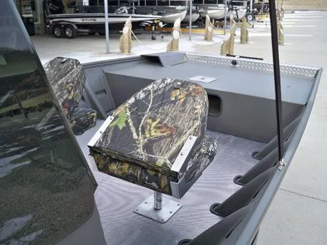 Slide: The Image of Alweld 1752 Sport Jet Boat 2026 - 7