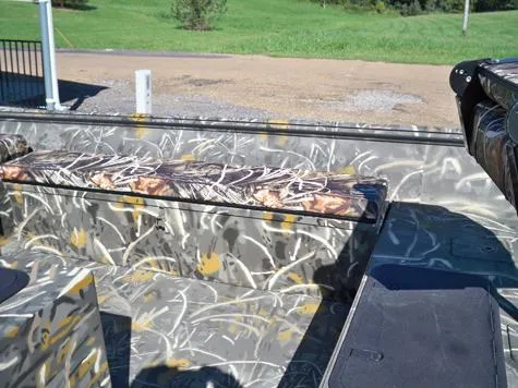 Slide: The Image of War Eagle 860LDBR Side Console 2025 - 9