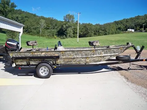 Slide: The Image of War Eagle 860LDBR Side Console 2025 - 10