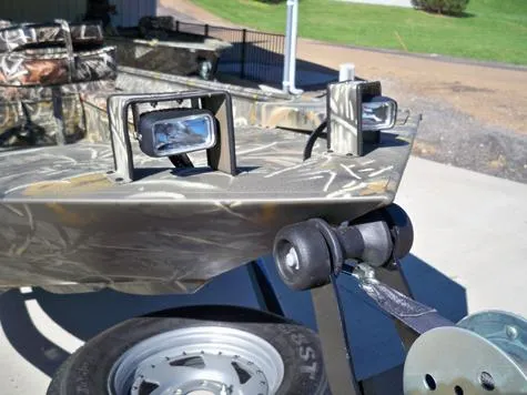 Slide: The Image of War Eagle 860LDBR Side Console 2025 - 7