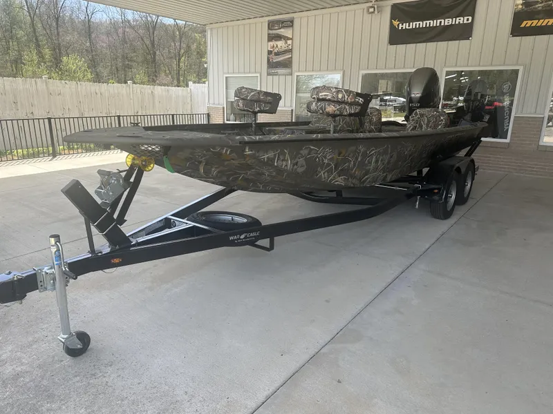 Slide: The Image of War Eagle 961LDBR Black Hawk Side Console 2025 - 8