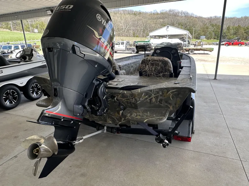 Slide: The Image of War Eagle 961LDBR Black Hawk Side Console 2025 - 15