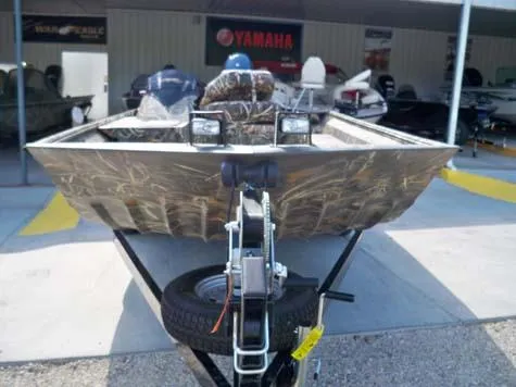 Slide: The Image of War Eagle 2072LDBR Side Console 2025 - 4