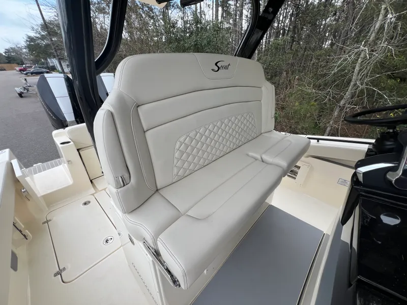 Slide: The Image of Scout 330 LXF 2026 - 20