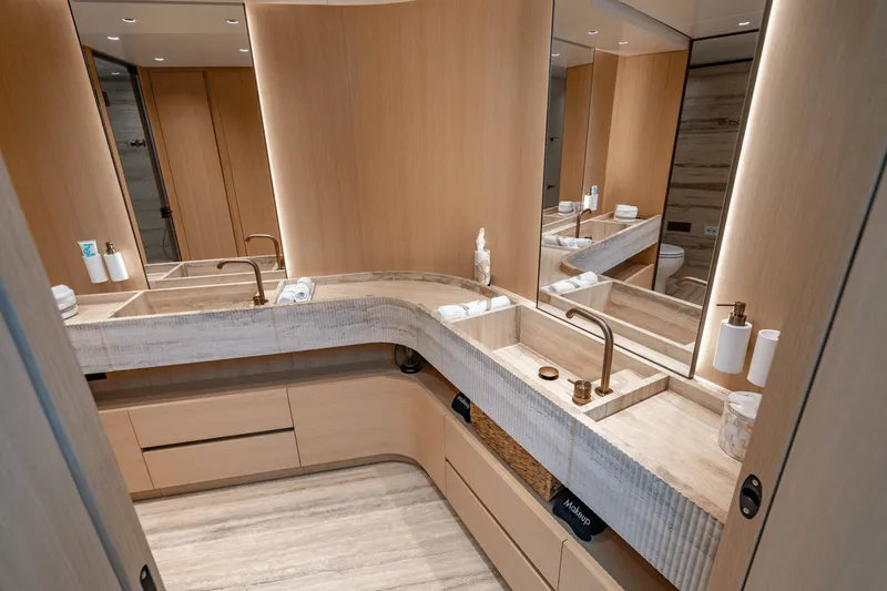 Slide: The Image of San Lorenzo SD 90 2024 - 121