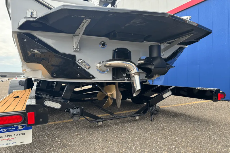 Slide: The Image of Nautique Super Air Nautique S23 2026 - 5