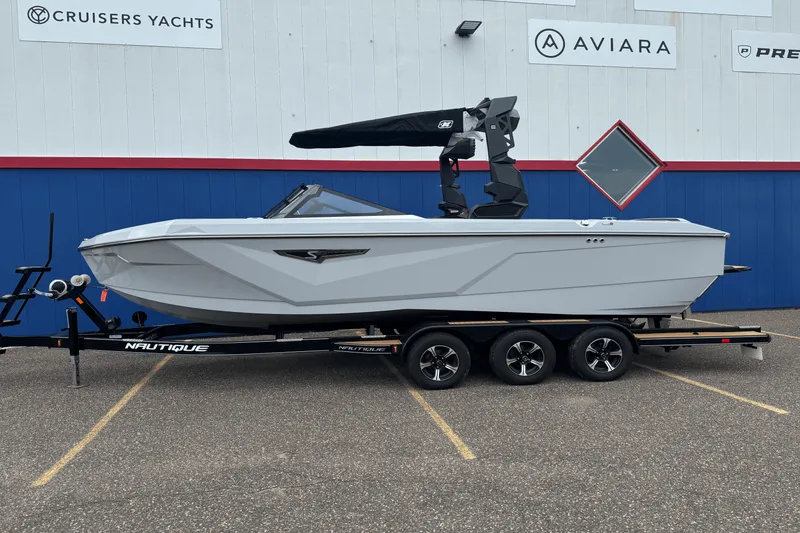 Slide: The Image of Nautique Super Air Nautique S23 2026 - 2