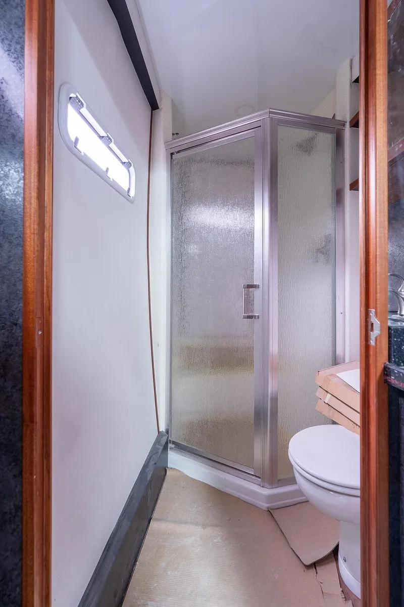 Slide: The Image of Catamaran Bloomfield 86 Motorsailor 2025 - 59