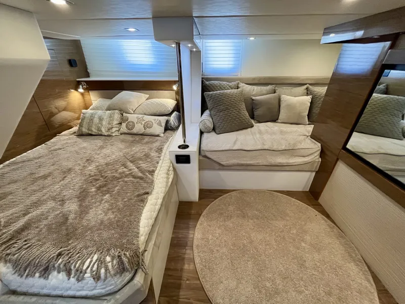 Slide: The Image of Cruisers 45 CANTIUS 2017 - 24