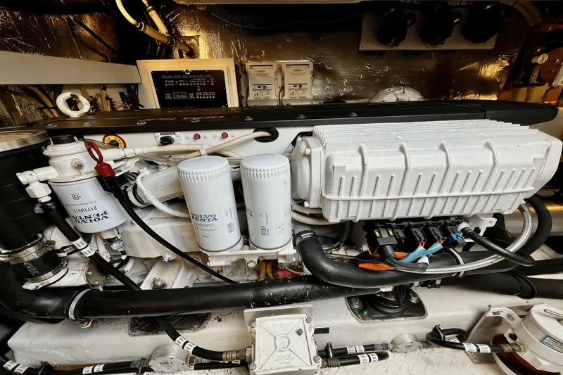 Slide: The Image of Cruisers 45 CANTIUS 2017 - 38