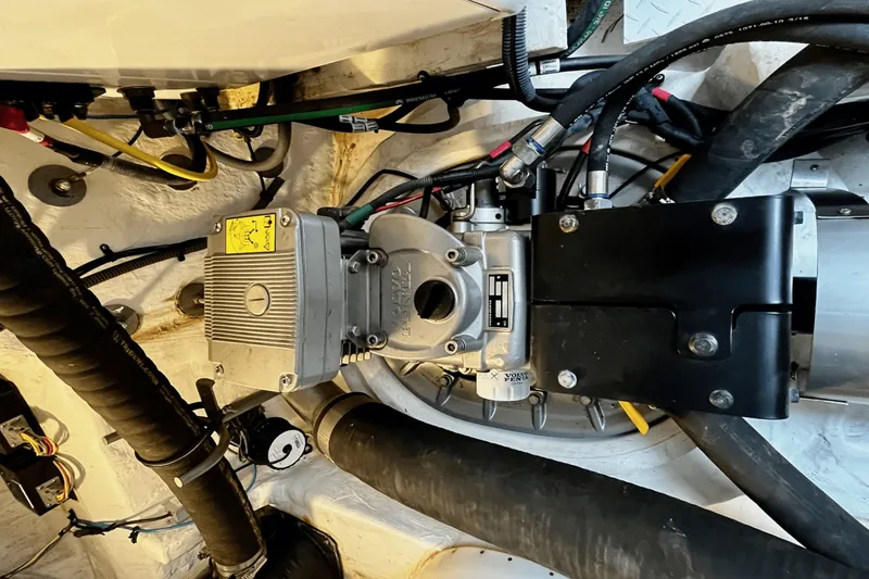 Slide: The Image of Cruisers Yachts 45 CANTIUS 2017 - 42