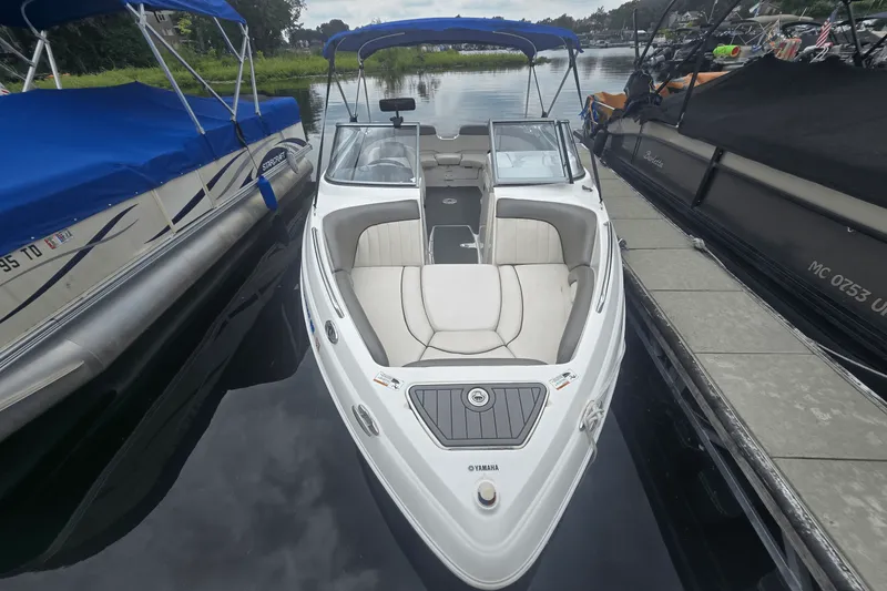 Slide: The Image of Yamaha SX 230 2008 - 3