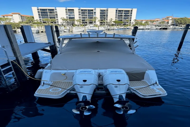 Slide: The Image of Boston Whaler 320 VANTAGE 2017 - 22