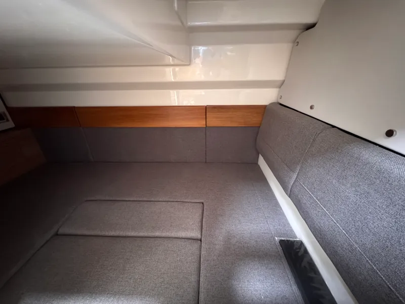 Slide: The Image of Boston Whaler 365 Conquest 2025 - 29