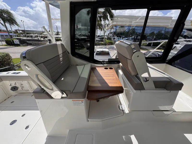 Slide: The Image of Boston Whaler 365 Conquest 2025 - 9