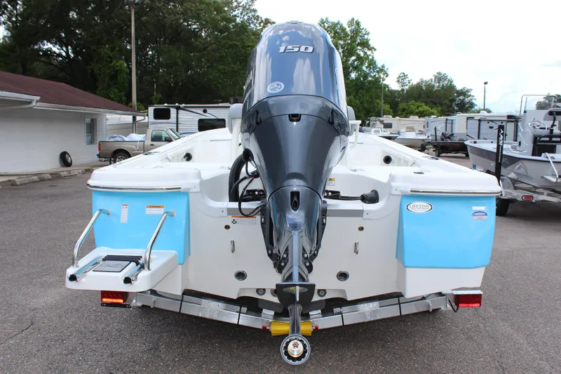 Slide: The Image of 2022 NauticStar 195 XTS boat with 150 HP engine, rear view. - 5