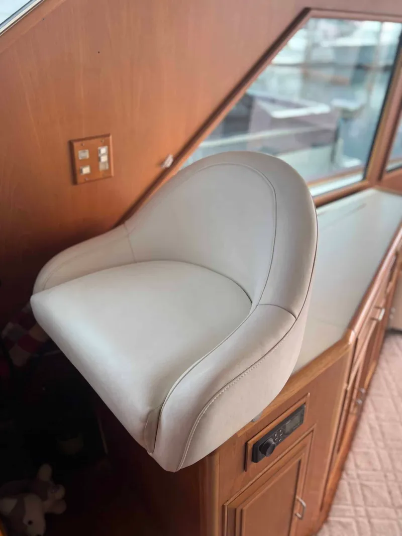 Slide: The Image of Ocean Alexander 42 Sedan 1990 - 21