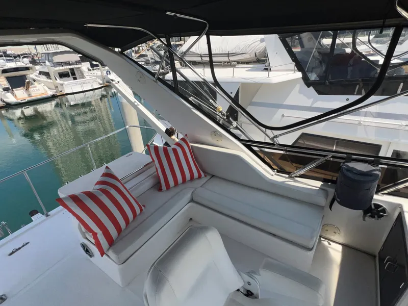 Slide: The Image of Ocean Alexander 42 Sedan 1990 - 11