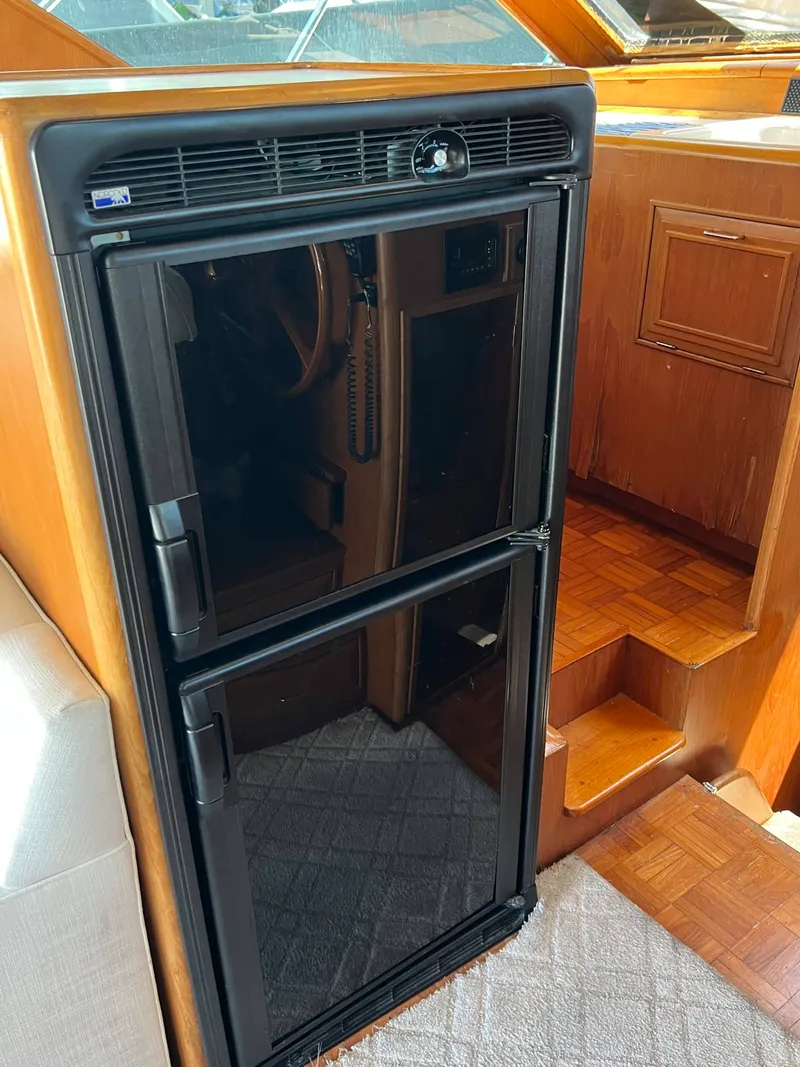 Slide: The Image of Ocean Alexander 42 Sedan 1990 - 23