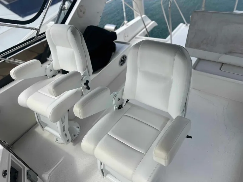 Slide: The Image of Ocean Alexander 42 Sedan 1990 - 9