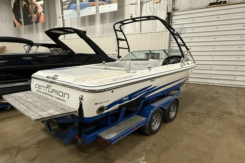 Slide: The Image of Centurion AVALANCHE C4 2004 - 2