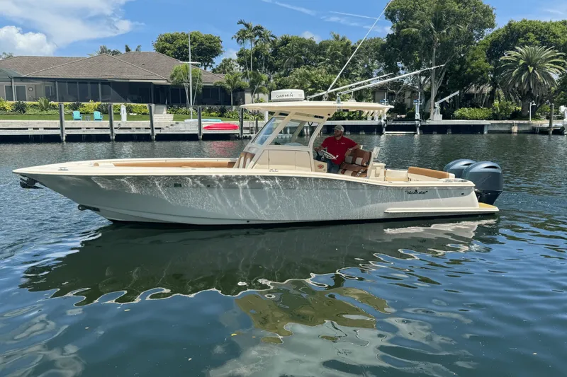 Slide: The Image of Scout 275 LXF 2013 - 10