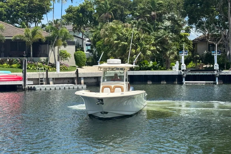 Slide: The Image of Scout 275 LXF 2013 - 12