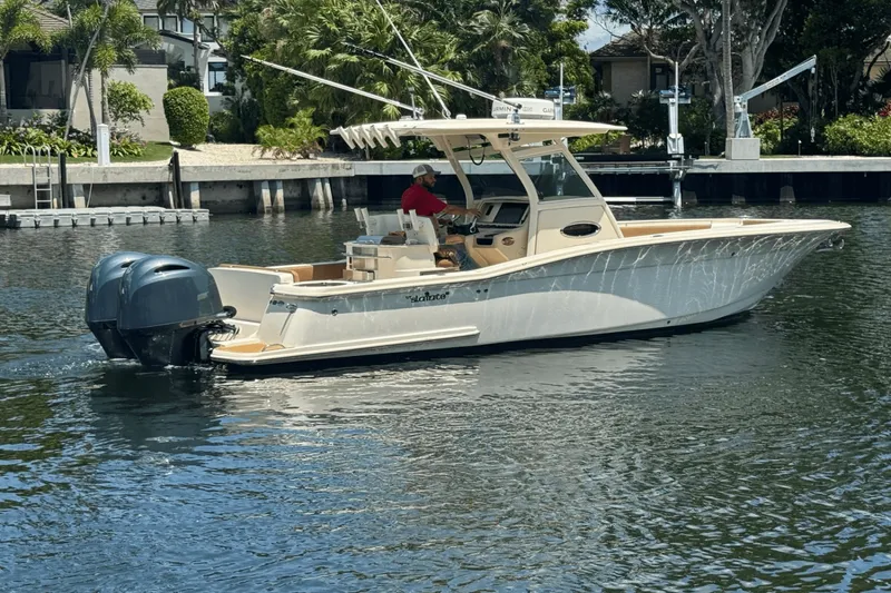 Slide: The Image of Scout 275 LXF 2013 - 2