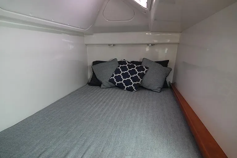 Slide: The Image of Interior of a 2007 PDQ MV-41 yacht with cozy bed. - 14